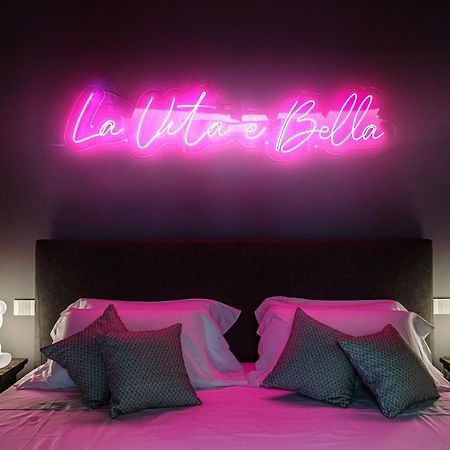 Vitrum - Como Luxury Suites الغرفة الصورة